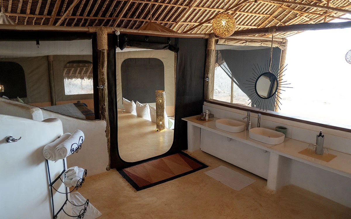 Interior view of the en suite bathroom in the Rock Suite at Kipalo Hills