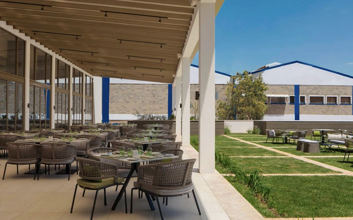 The downstairs terrace at Four Points by Sheraton