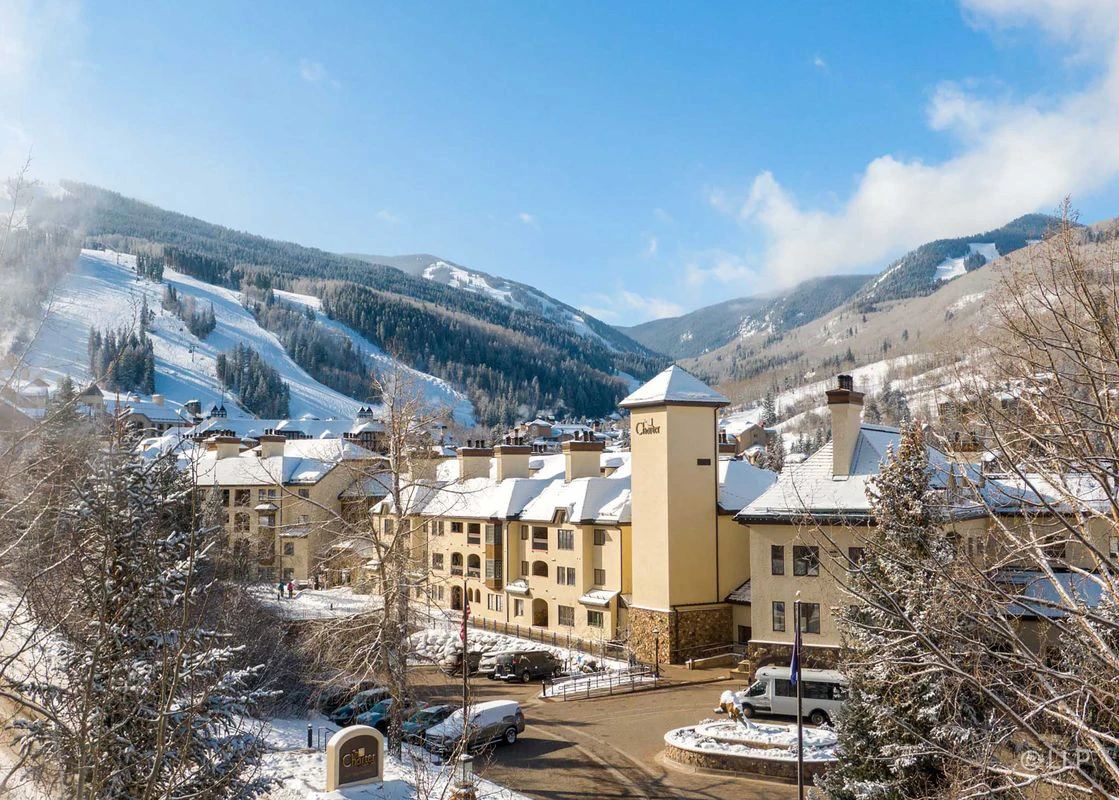 External view of the Charter at Beaver Creek on a gorgeous winter’s day.