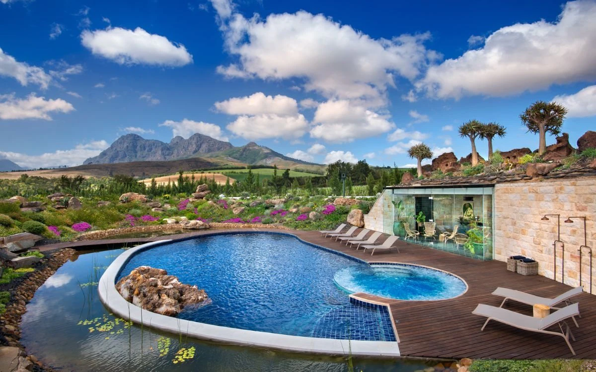 Winelands Gallery – Winelands_babylonstoren_overview_image