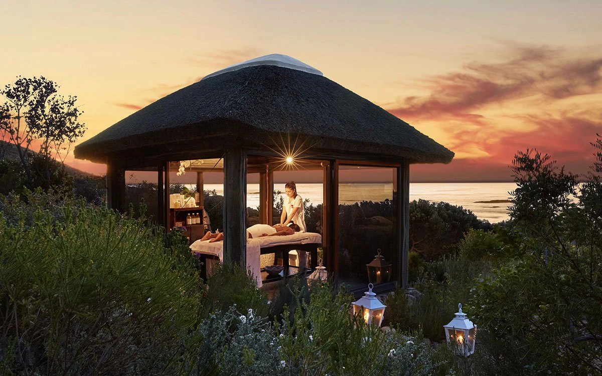12-apostles-spa-gazebo
