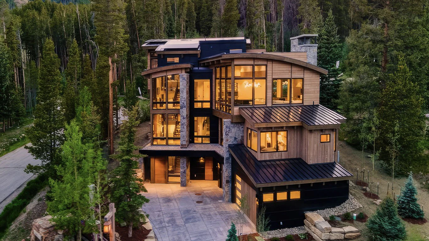 Breckenridge Luxury Rentals | The Travel Whisperer - High Altitude Luxury Ski Rentals